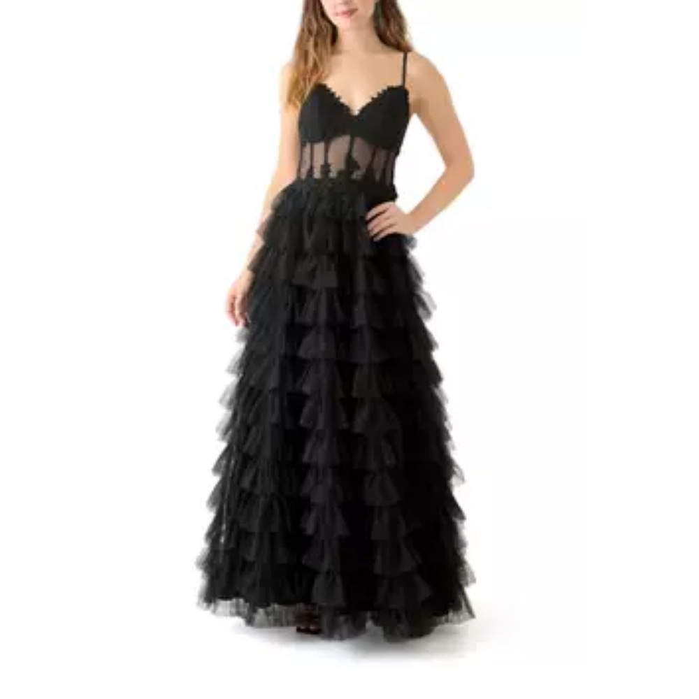 Elegant Black Ruffle Prom Dress